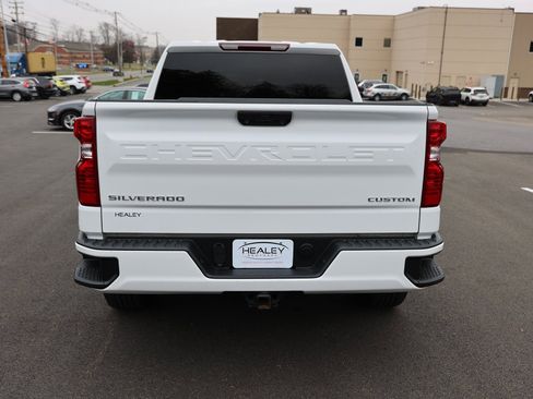 Used 2023 Chevrolet Silverado 1500 Custom image 6
