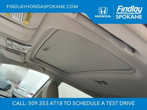 Used 2011 Subaru Outback 2.5i Limited image 12