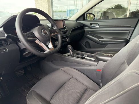 Used 2022 Nissan Altima 2.5 S FWD image 10