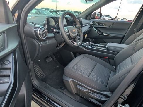 New 2026 Chevrolet Equinox LT FWD image 7