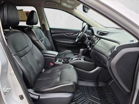 Used 2018 Nissan Rogue SL AWD/4WD image 11