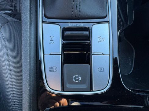 Certified 2023 Hyundai Santa Cruz SEL Premium image 30