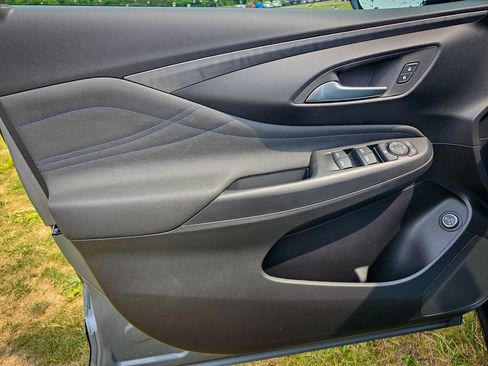 New 2026 Buick Envista Sport Touring w/ Convenience I Package FWD image 8