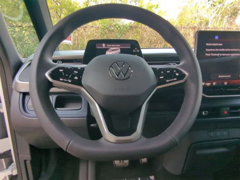 New 2025 Volkswagen ID. Buzz Pro S image 22