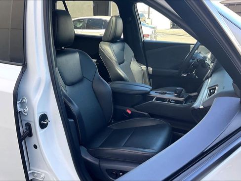 Certified 2026 Lexus TX 350 AWD w/ Technology Package image 9