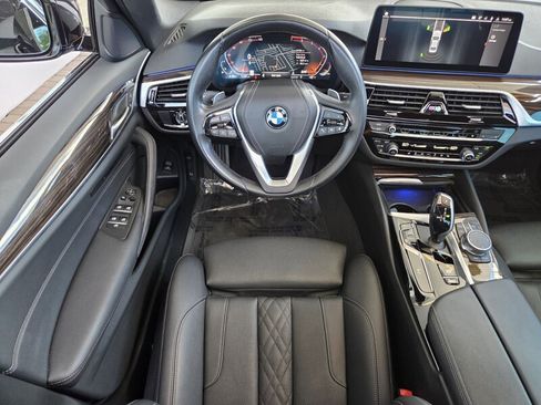 Used 2023 BMW 530i w/ Convenience Package RWD image 16