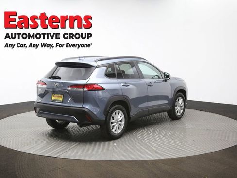 Used 2024 Toyota Corolla Cross LE image 39