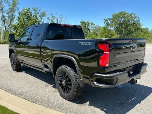 Used 2025 Chevrolet Silverado 2500 LTZ w/ Trail Boss Package AWD/4WD image 4