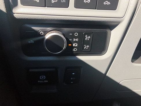 Used 2024 Ford F150 Lightning Flash AWD/4WD image 17