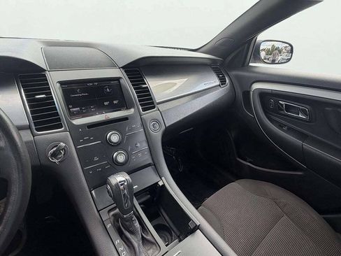Used 2013 Ford Taurus SEL FWD image 19