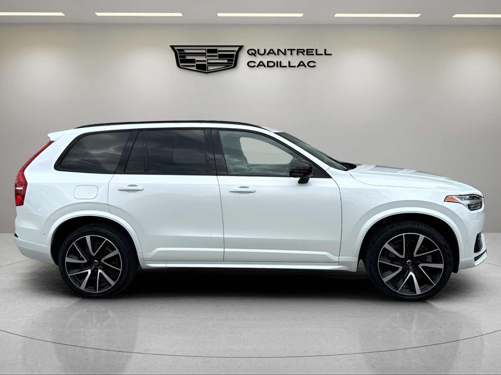 Certified 2023 Volvo XC90 T8 Plus w/ Protection Package Premier AWD/4WD image 2