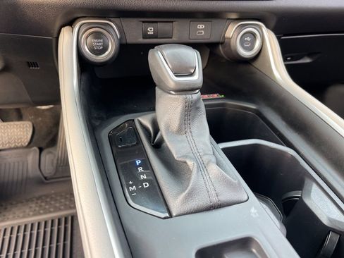 Used 2025 Toyota Grand Highlander AWD image 15