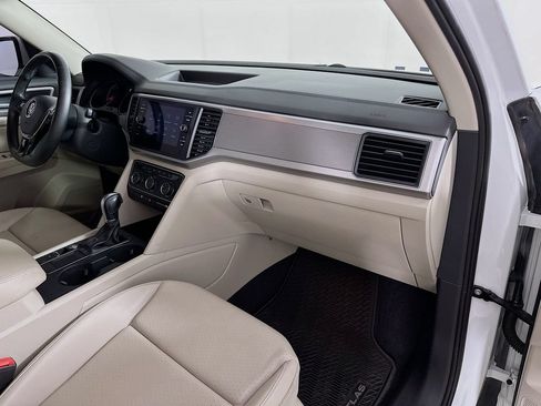 Used 2018 Volkswagen Atlas SE FWD image 35