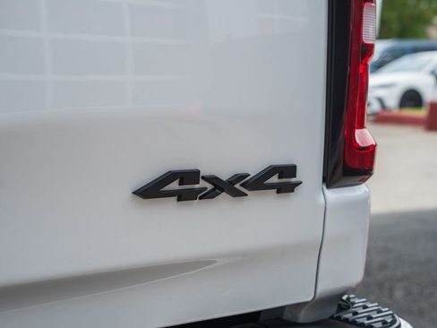 New 2026 RAM 1500 Laramie AWD/4WD image 8