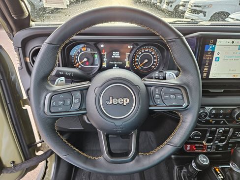 Used 2025 Jeep Wrangler Unlimited Rubicon 392 image 19