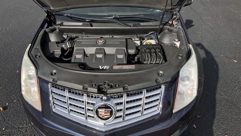 Used 2014 Cadillac SRX Luxury FWD image 14
