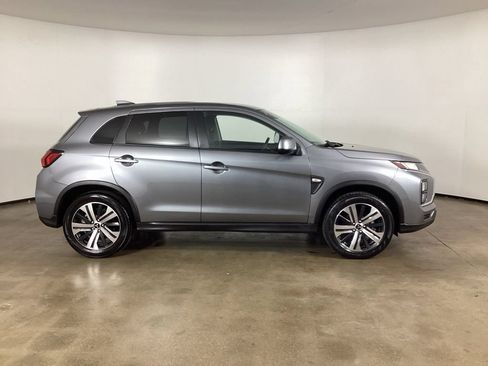 Used 2025 Mitsubishi Outlander Sport ES AWD/4WD image 4