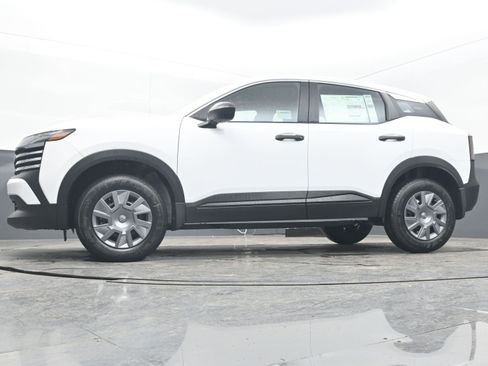 New 2026 Nissan Kicks S image 29