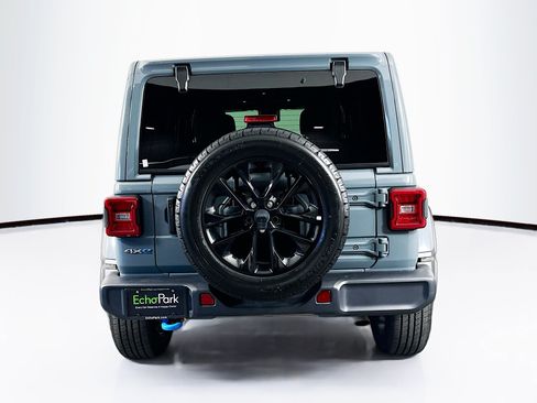 Used 2024 Jeep Wrangler Unlimited Sahara AWD/4WD image 7