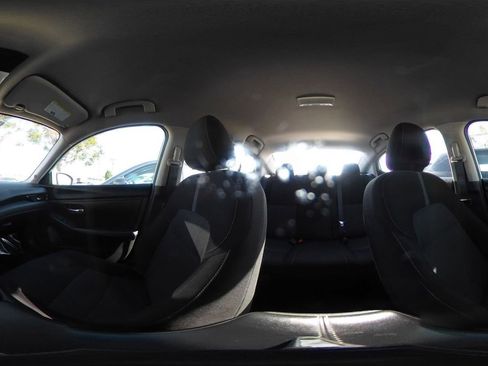 Used 2025 Nissan Sentra SV FWD image 47