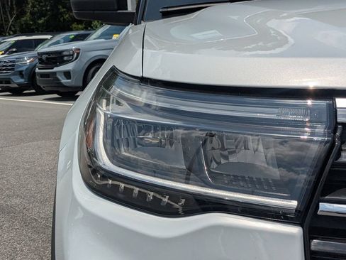 New 2026 Ford Explorer Active w/ Active Comfort Package RWD image 10