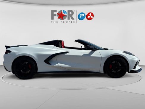 Used 2022 Chevrolet Corvette Stingray Premium Conv w/ Z51 Performance Package RWD image 6