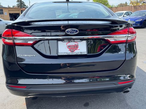 Used 2017 Ford Fusion SE w/ Equipment Group 201A FWD image 6