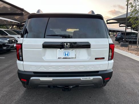 Used 2026 Honda Passport TrailSport Elite image 5