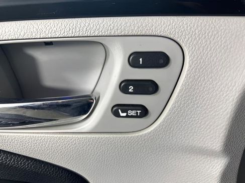 Used 2018 Honda Pilot Touring image 24