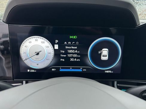 Used 2024 Hyundai Elantra SEL image 16