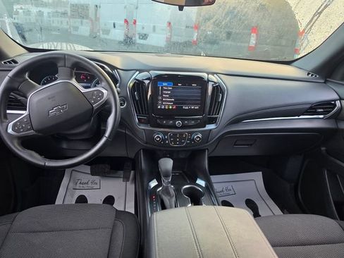 Used 2023 Chevrolet Traverse LT w/ Midnight/Sport Edition AWD/4WD image 13