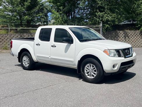 Used 2019 Nissan Frontier SV w/ Value Truck Package AWD/4WD image 1