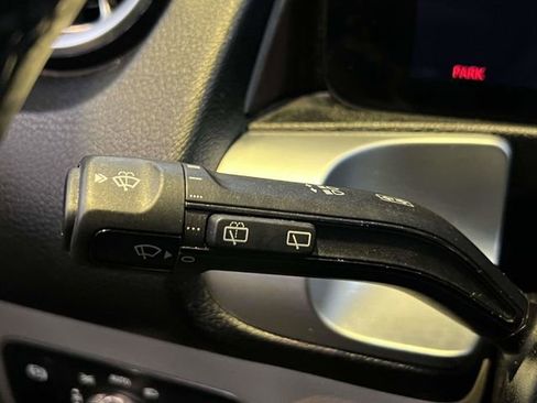 Certified 2022 Mercedes-Benz GLB 250 GLB 250 image 23