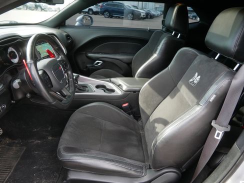 Used 2020 Dodge Challenger R/T Scat Pack w/ Shaker Package image 10