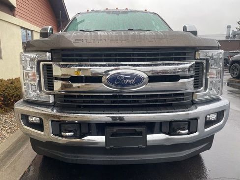 Used 2017 Ford F250 XLT w/ XLT Premium Package image 13