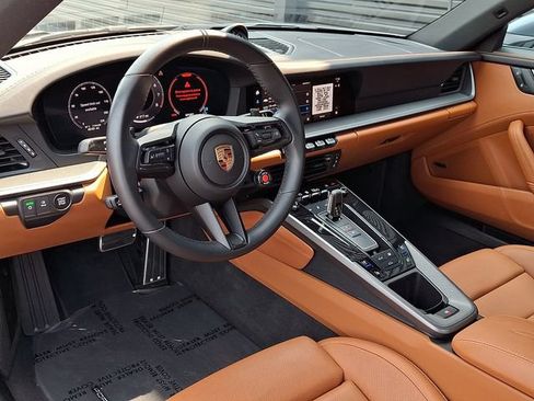 Certified 2025 Porsche 911 Carrera S RWD image 4