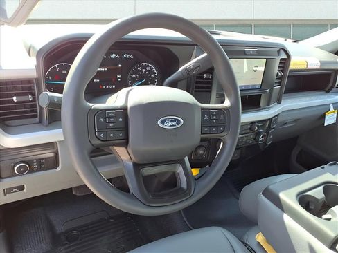 New 2025 Ford F550 4x4 Regular Cab Super Duty image 3