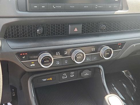 Used 2023 Honda CR-V EX image 15