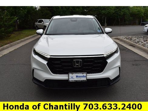 Used 2023 Honda CR-V EX image 2