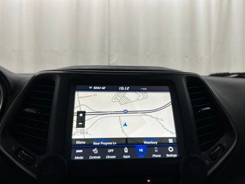 Used 2023 Jeep Cherokee Altitude Lux AWD/4WD image 17