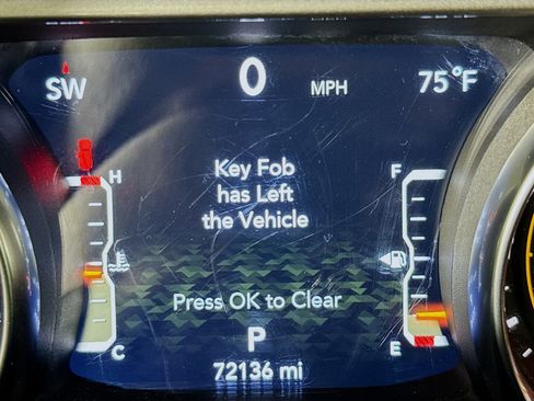 Used 2019 Jeep Wrangler Unlimited Sahara w/ Dual Top Group image 15