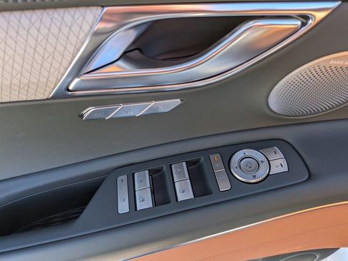 New 2026 Genesis GV80 2.5T Advanced image 10