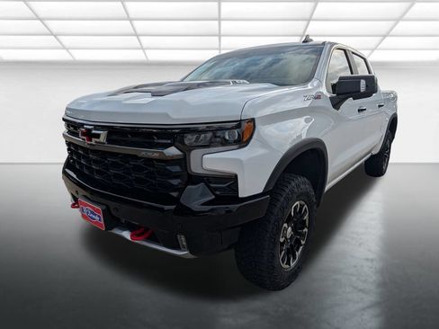 Certified 2025 Chevrolet Silverado 1500 ZR2 w/ Technology Package AWD/4WD image 30
