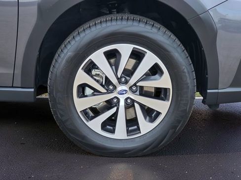 Certified 2025 Subaru Outback Premium AWD/4WD image 8
