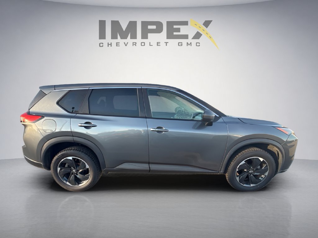 Used 2024 Nissan Rogue SV AWD/4WD image 6