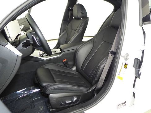 Used 2023 BMW 330i Sedan w/ Driving Assistance Package RWD image 22