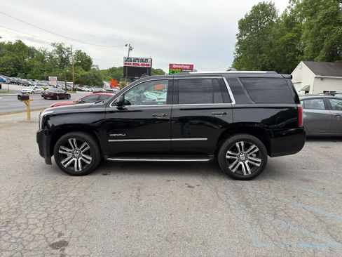Used 2017 GMC Yukon Denali w/ Open Road Package AWD/4WD image 8