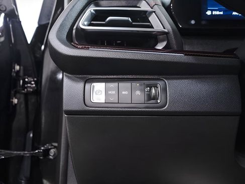Used 2026 Chevrolet Traverse RS w/ LPO, Floor Liner Package AWD/4WD image 20