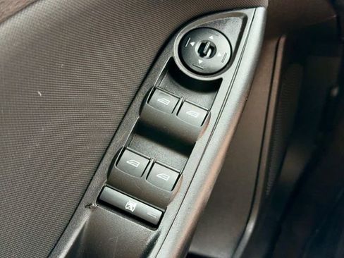 Used 2017 Ford Focus SE w/ Cold Weather Package image 22