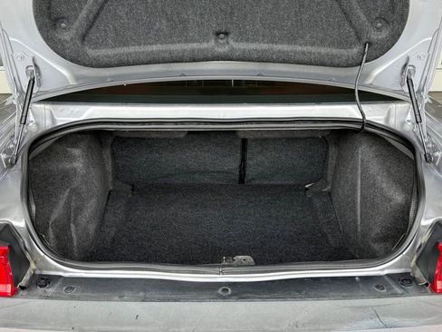 Used 2014 Dodge Challenger SXT Plus image 14